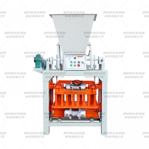 4-35B型 帶料斗制磚機(jī)